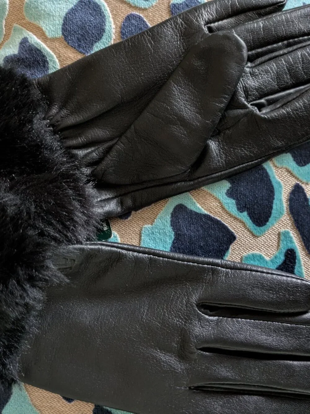 Lauren Ralph Lauren Women's Faux Fur-Lined Leather Touch Gloves, Black S NWT.